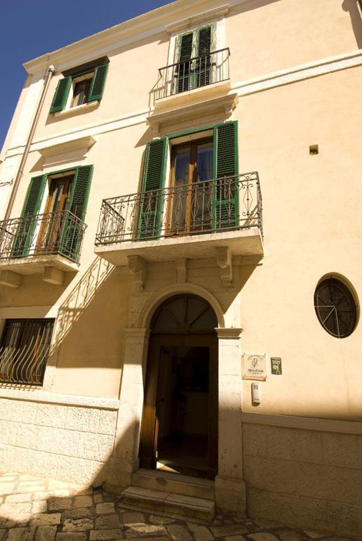 Hotel Palazzo D'Erchia Conversano Exterior foto