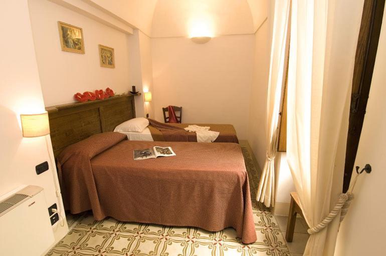 Hotel Palazzo D'Erchia Conversano Exterior foto